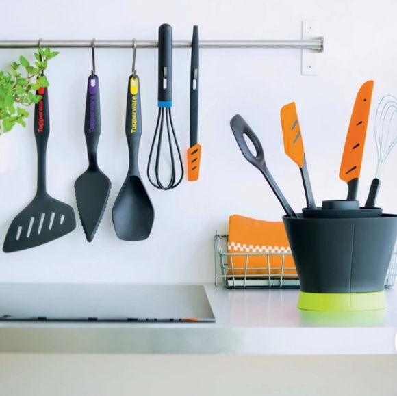 Tupperware Whisk New - Picture 2 of 2